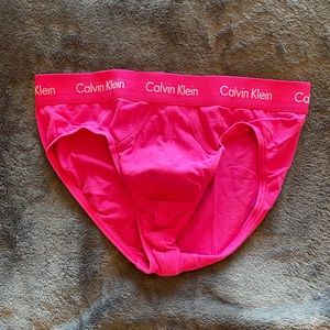 Mens medium Calvin Klein hip brief